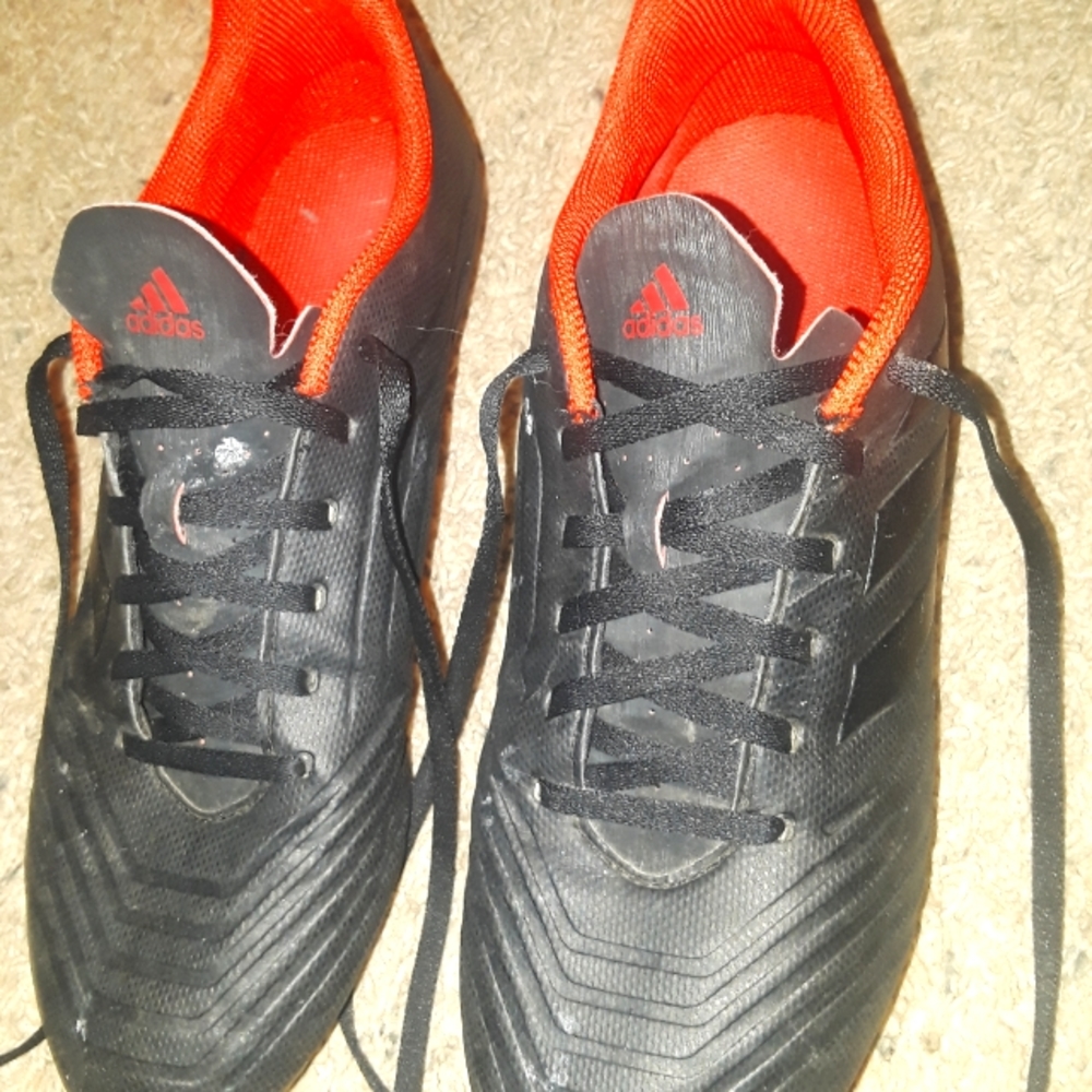 Men's Adidas predator cleats